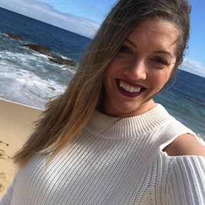 Meet your Posher, Caiti